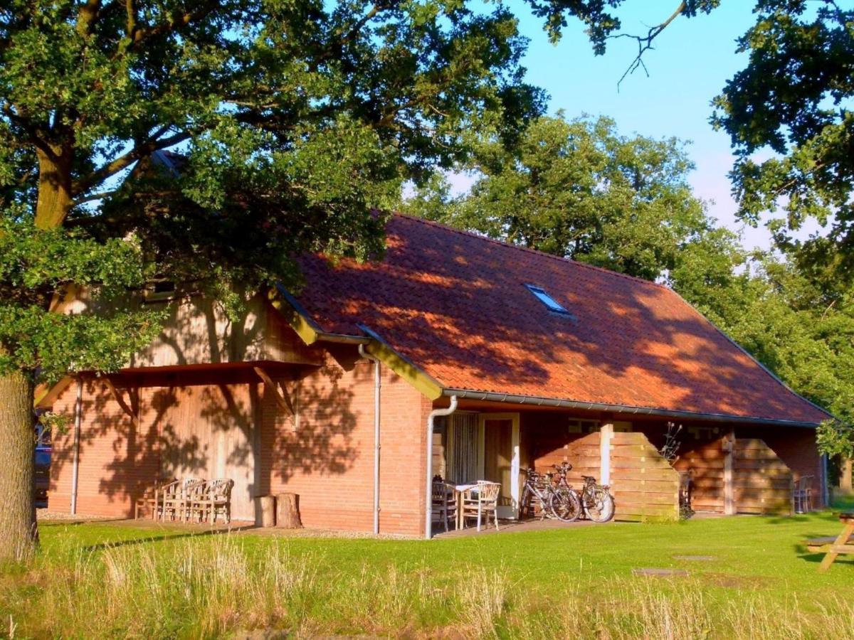Peaceful Holiday Home With Roofed Terrace Geesteren  Bilik gambar